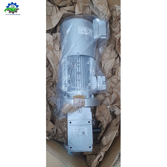 hộp số GM050